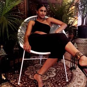 Meet your Posher, Samantha